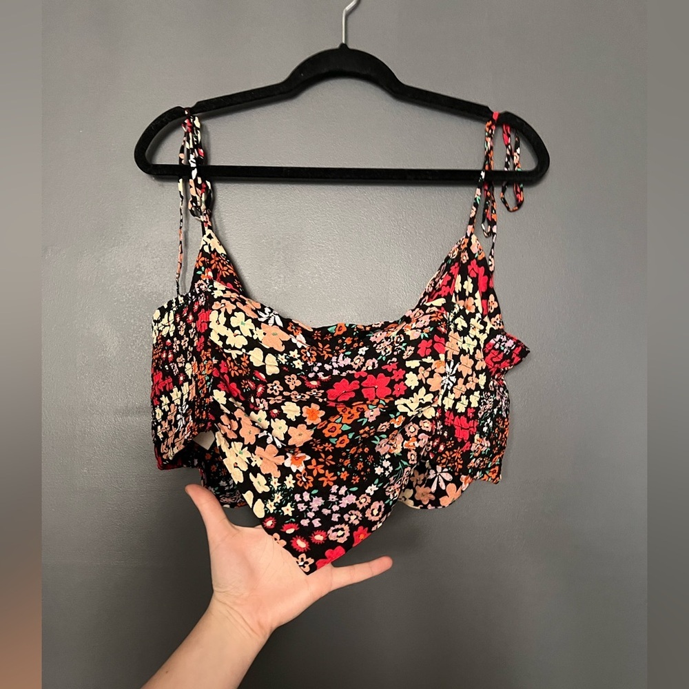 Free People Ava NWOT Reversible
Front Tie Bandana Top - Picture 9 of 13
